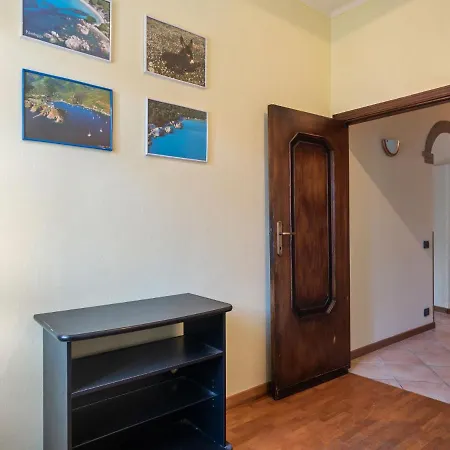 Ferienhaus Simplistic Holiday In Montemagno With Terrace *