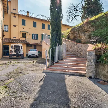 Ferienhaus Simplistic Holiday In Montemagno With Terrace